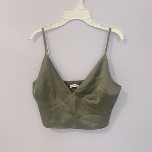 Abercrombie and Fitch Green V Neck Cropped Tank Top Size Small
